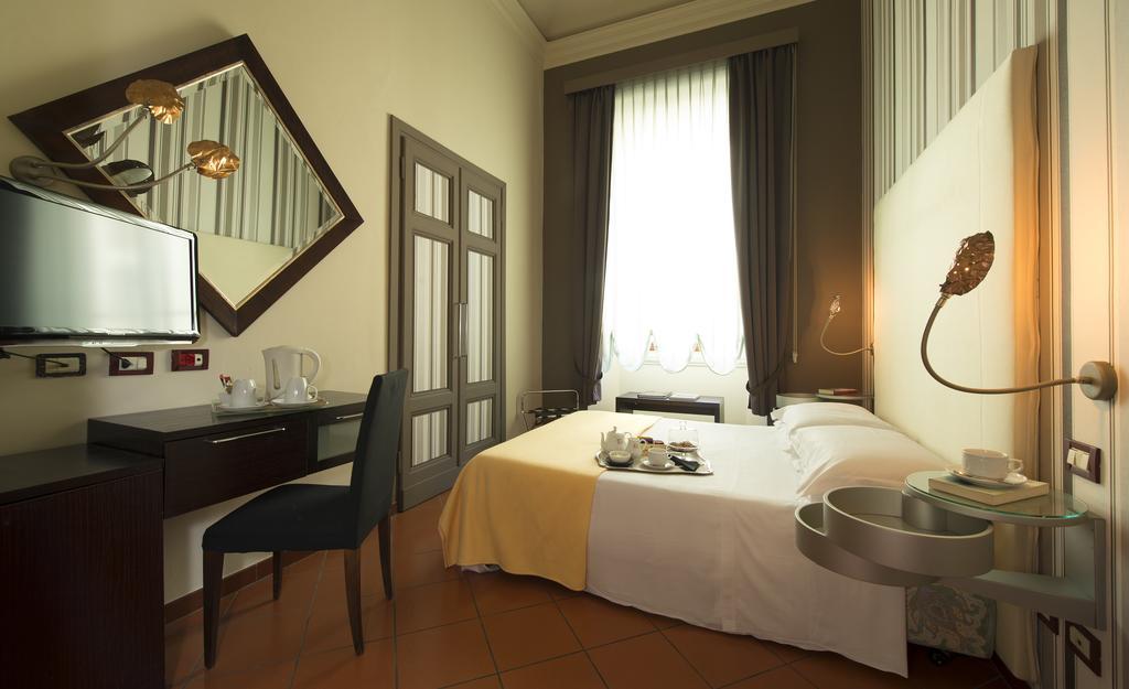 Hotel De La Pace, Sure Hotel Collection By Best Western Florence Exterior photo